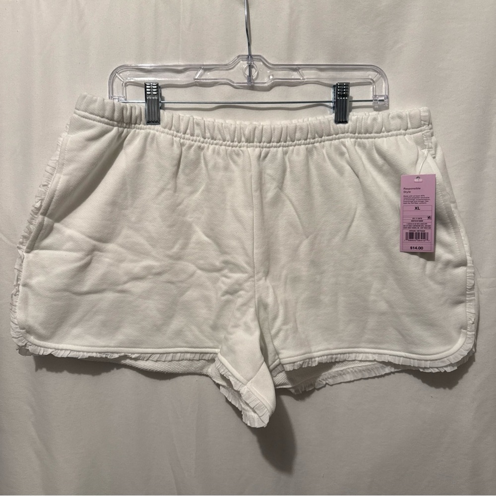 NWT Wild Fable Ruffle Trim White Casual Shorts XL